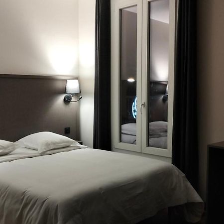 Hotel Royal Montreuil Buitenkant foto